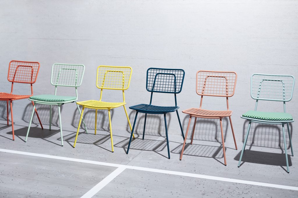 Modern outdoor chair, Opla in a rainbow of colors
