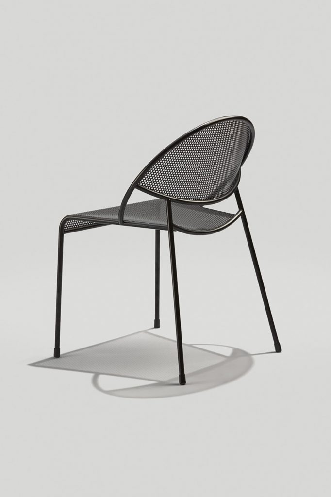 Modern Outdoor Chair, Hula in black