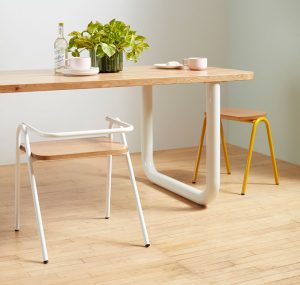 Frankie Table with Hurdle Chairs