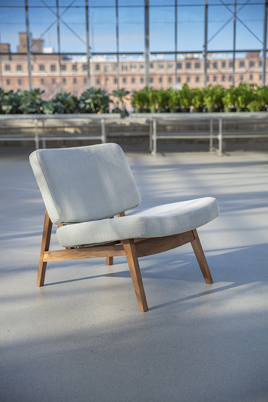 White Upholstered Andy Lounge Chair.