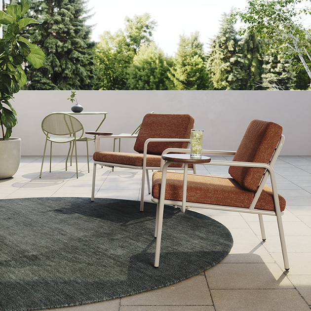 Rita_Loveseat_Outdoor_Crop2-Web